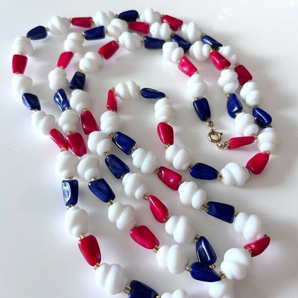 Vintage Red White & Blue Long Beaded Necklace - Picture 3 of 4
